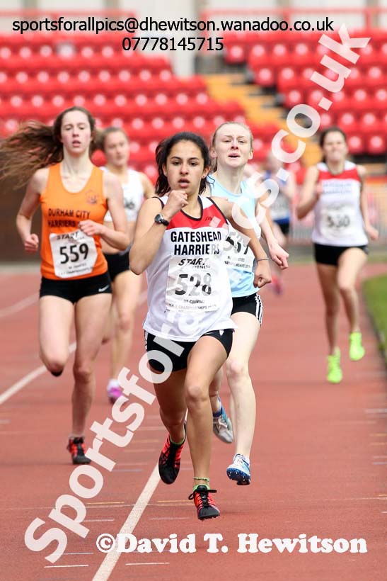 Womens under-17s 800 metres, North Eastern Track and Field Champs, Gateshead Stadium. Photo: David T. Hewitson/Sports for All Pics